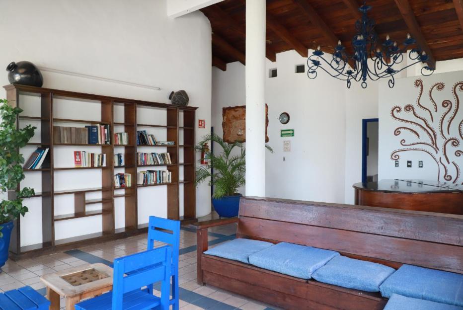 Hotel & Hostal Mayflower Puerto Escondido  Exteriér fotografie