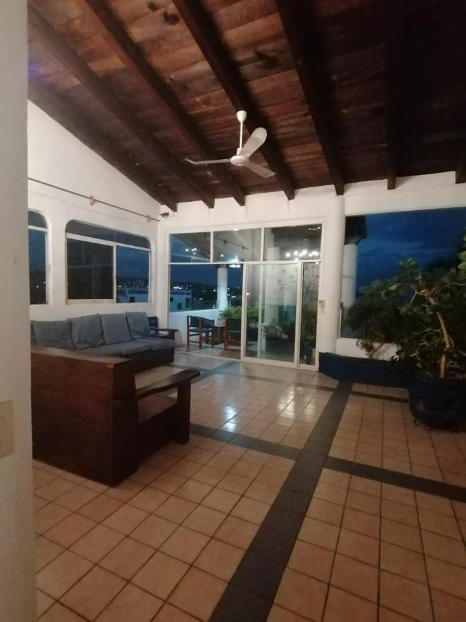 Hotel & Hostal Mayflower Puerto Escondido  Exteriér fotografie